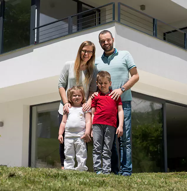 Why Fort Myers Trusts Fort Myers Pest Control Pro for Carpenter Bee Removal?