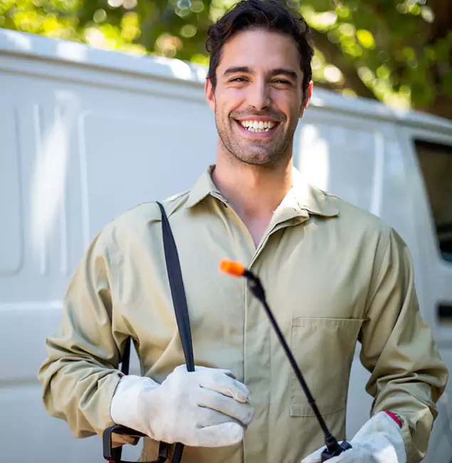 Why Fort Myers Homeowners Trust Fort Myers Pest Control Pro for Outdoor Mosquito Control?
